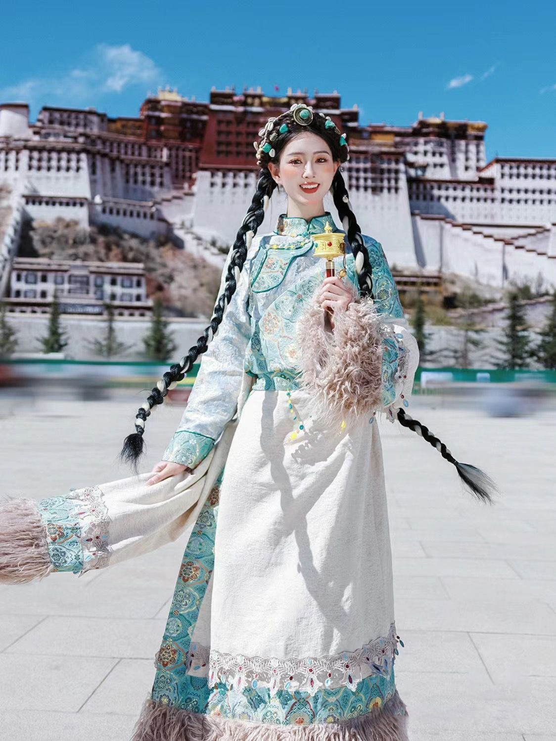 Ethnic Clothing & Online Fashion Store Khaadi Us - Blue Tibetan Ethnic Noblewoman's Long Robe