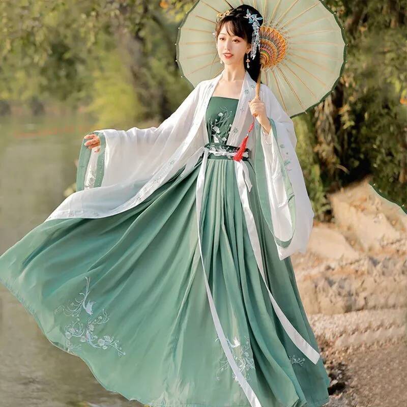 Chinese Traditional Dress for  - Ethnic Dress Fashion Show บทวิจารณ์และราคา