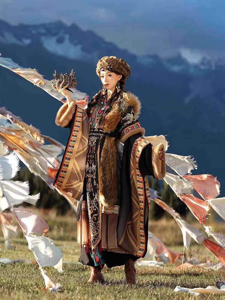 Ethnic Tibetan Style Embroider - Ethnic Clothing & Online Fashion Store Khaadi Us บทวิจารณ์และราคา