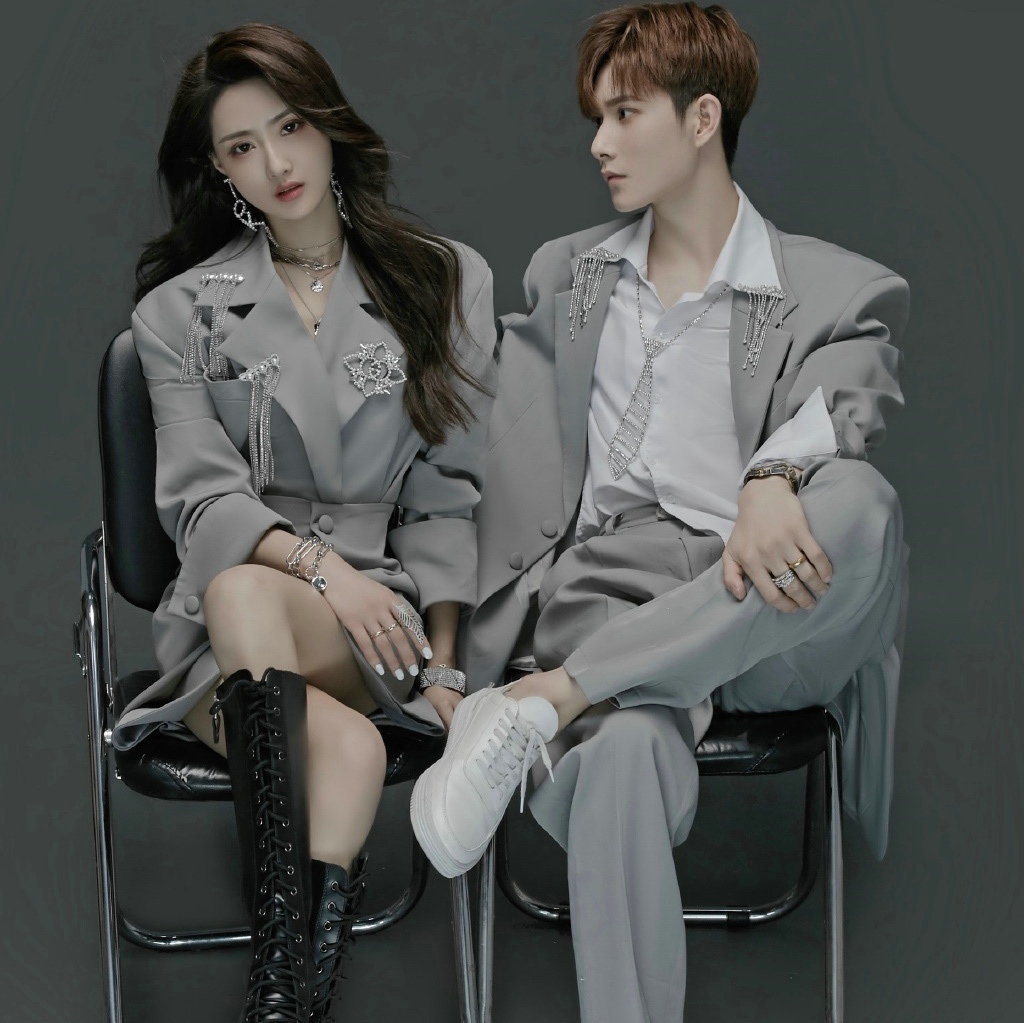 Fashionable Couple's Suit Set  - Ethnic Fashion Studio บทวิจารณ์และราคา